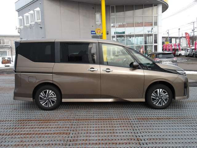 NISSAN SERENA  WG 4WD 2025 Image 31