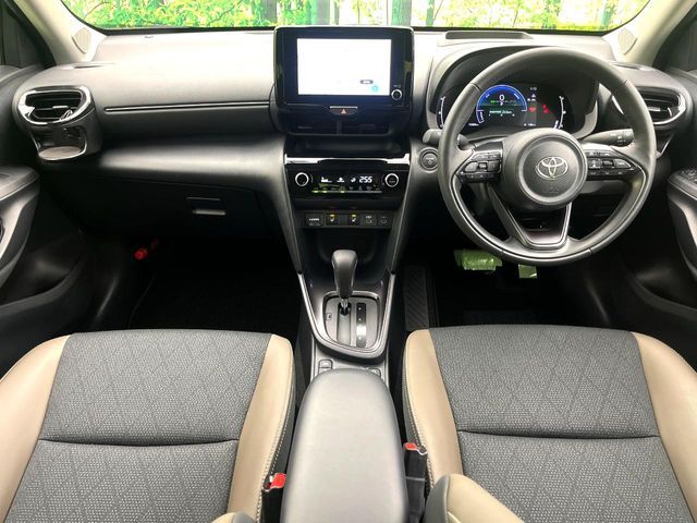 TOYOTA YARIS CROSS HYBRID 2025 Image 31