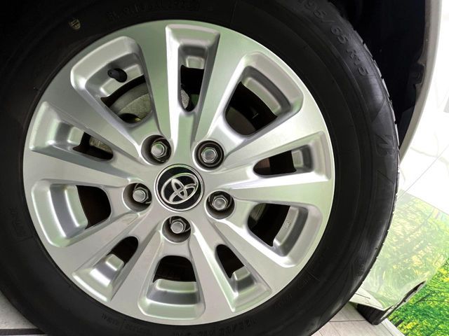 TOYOTA NOAH HYBRID 2019 Image 31