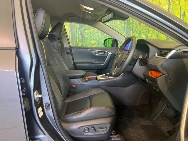 TOYOTA RAV4 HYBRID 4WD 2023 Image 31