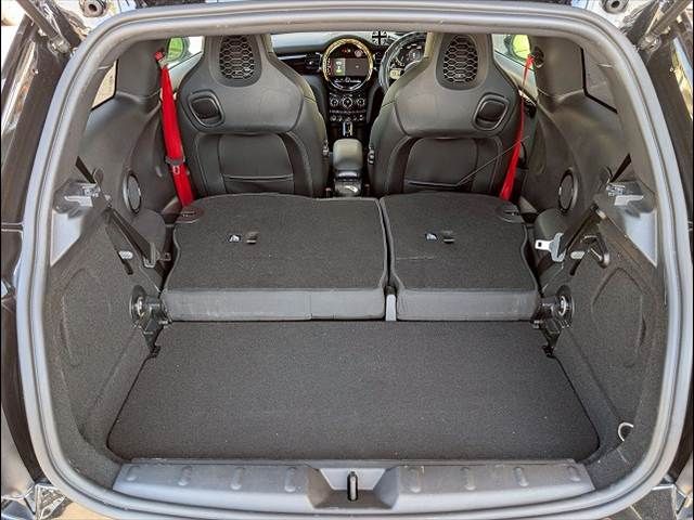 BMW MINI 2021 Image 31