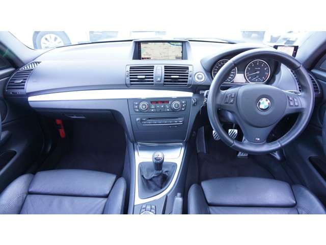 BMW 1SERIES COUPE 2011 Image 31