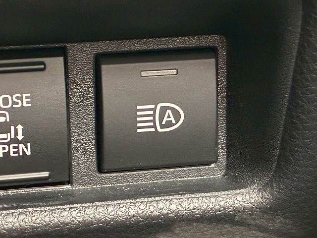 TOYOTA SIENTA HYBRID 2025 Image 31