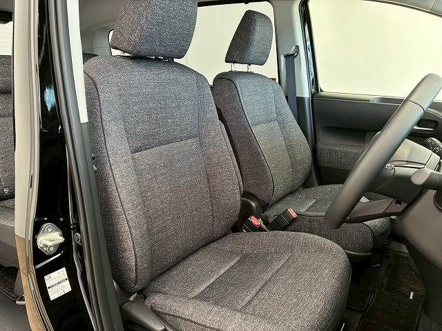 TOYOTA SIENTA HYBRID 2025 Image 31