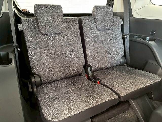 TOYOTA SIENTA HYBRID 2025 Image 31