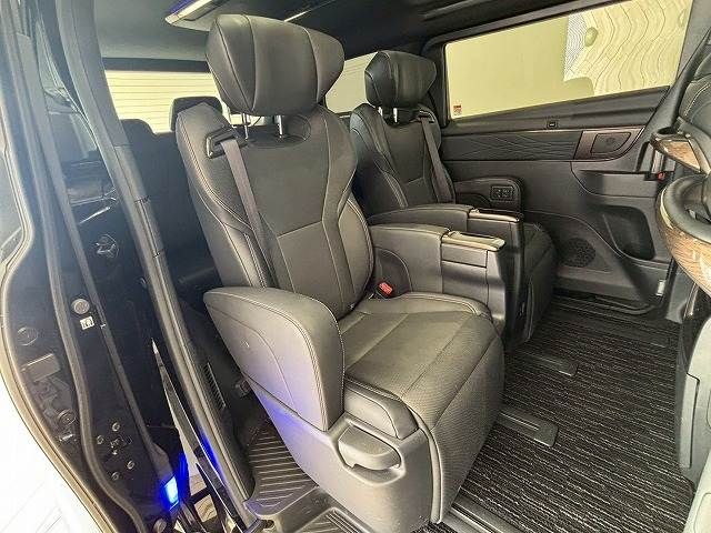 TOYOTA ALPHARD 2024 Image 31