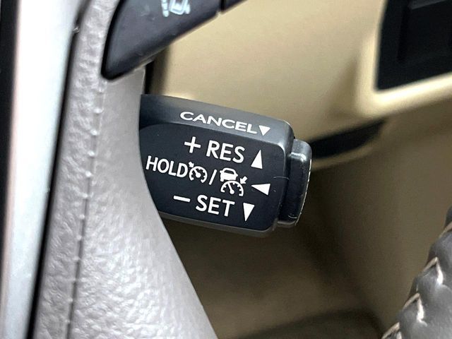 TOYOTA LANDCRUISER PRADO 2023 Image 31