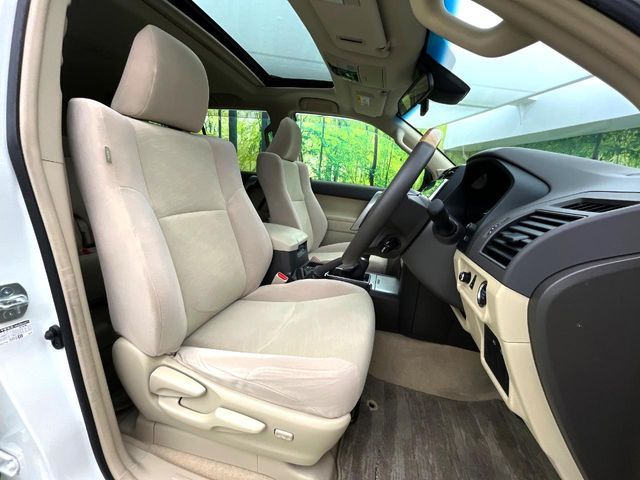 TOYOTA LANDCRUISER PRADO 2023 Image 31