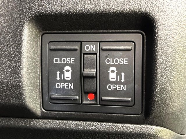 HONDA N BOX CUSTOM 2024 Image 31