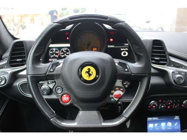 FERRARI 458 ITALIA 2011 Image 31