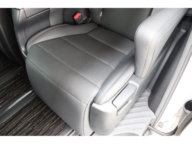 TOYOTA ALPHARD 2021 Image 31