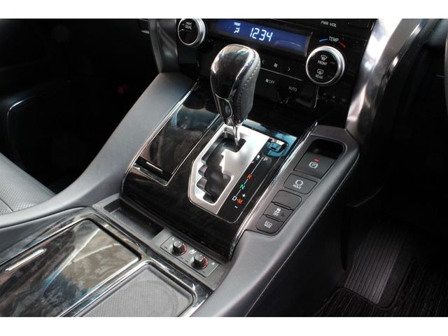 TOYOTA ALPHARD 2021 Image 31