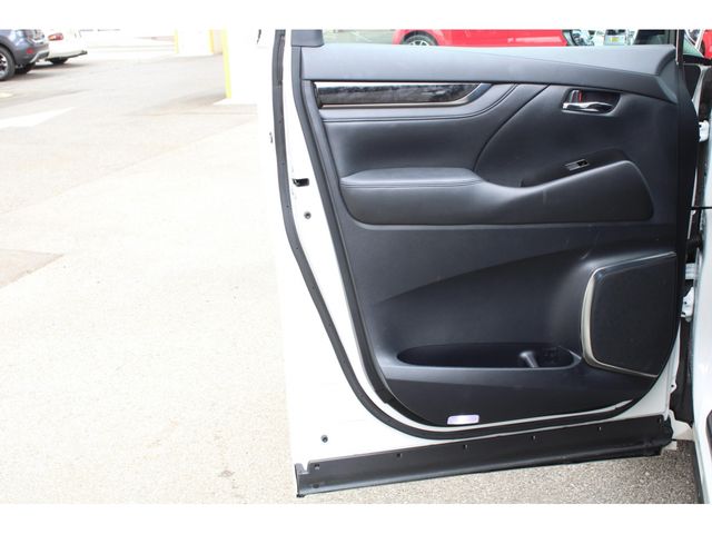 TOYOTA ALPHARD 2023 Image 31