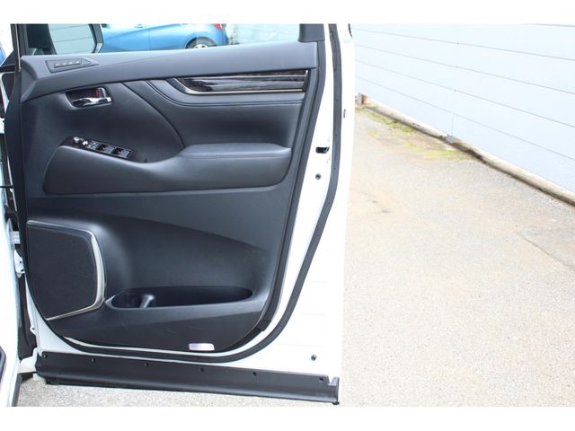 TOYOTA ALPHARD 2023 Image 31