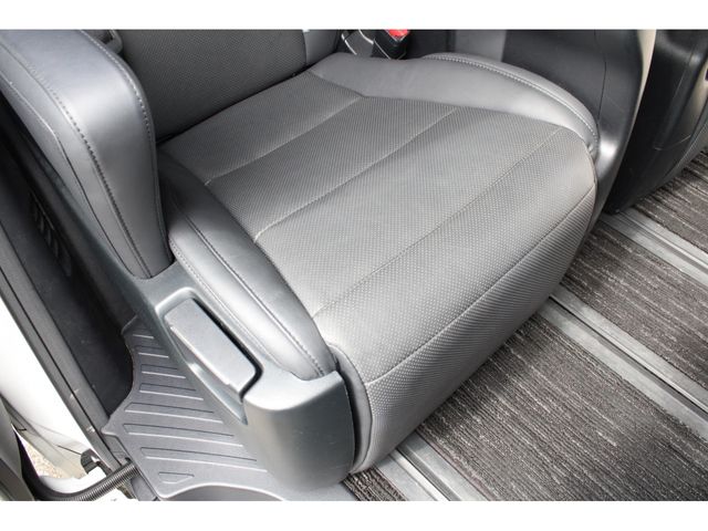 TOYOTA ALPHARD 2023 Image 31