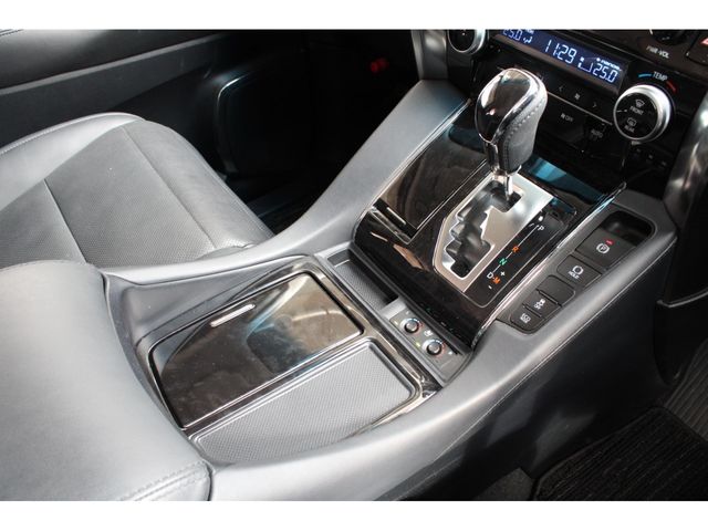 TOYOTA ALPHARD 2023 Image 31