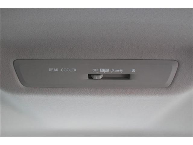 TOYOTA ESQUIRE 2015 Image 31