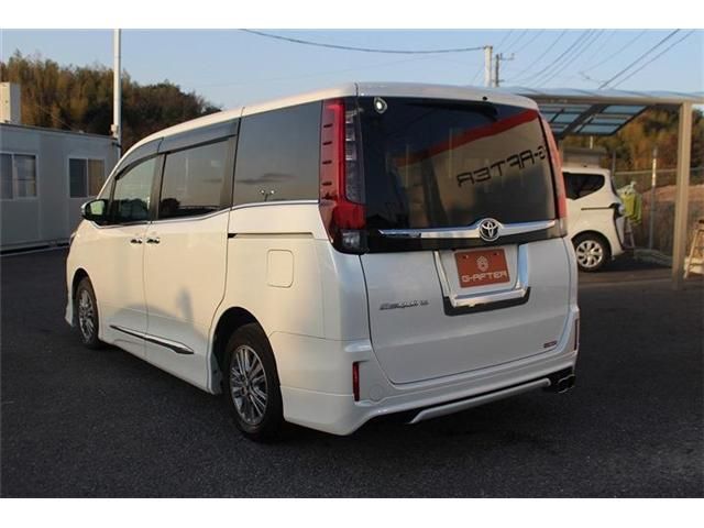 TOYOTA ESQUIRE 2015 Image 31