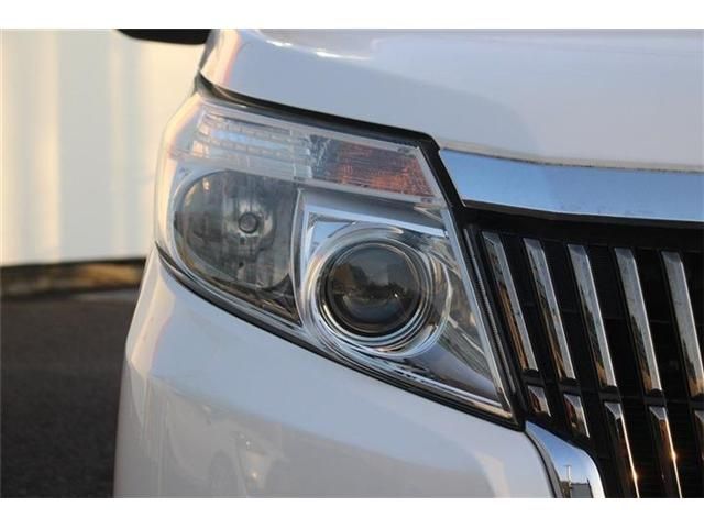 TOYOTA ESQUIRE 2015 Image 31