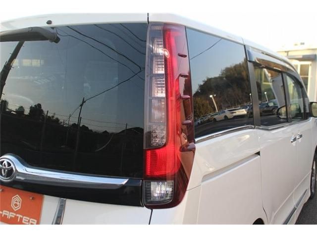 TOYOTA ESQUIRE 2015 Image 31