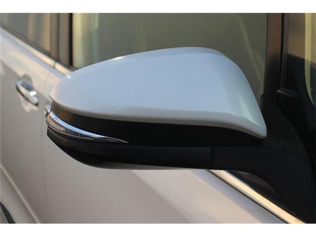 TOYOTA ESQUIRE 2015 Image 31