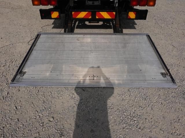 MITSUBISHI FUSOU SUPER GREAT 2018 Image 31