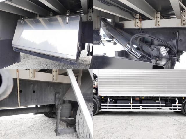 MITSUBISHI FUSOU SUPER GREAT 2018 Image 31