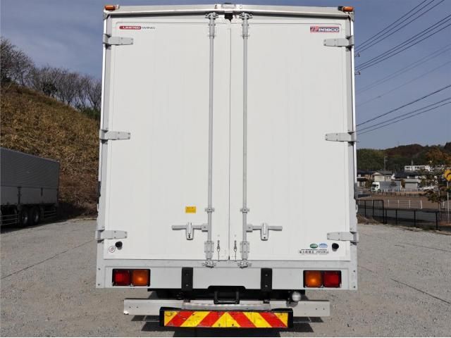 MITSUBISHI FUSOU FIGHTER 2015 Image 31