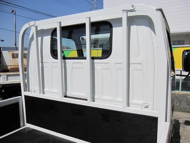 ISUZU ELF 2004 Image 31