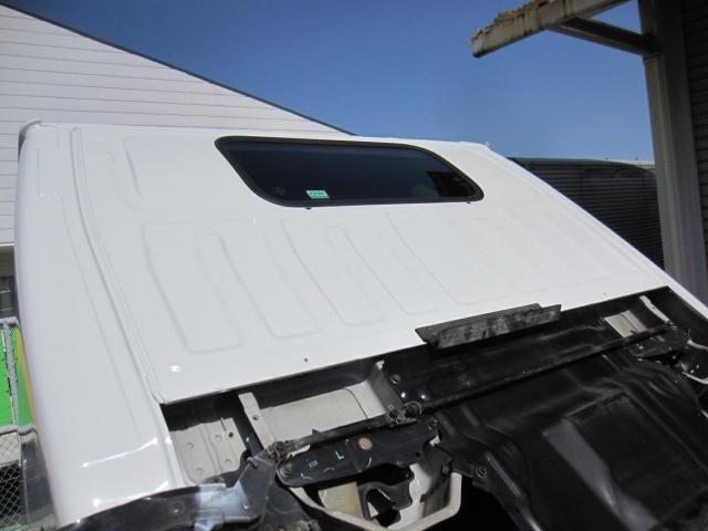 ISUZU ELF 2004 Image 31