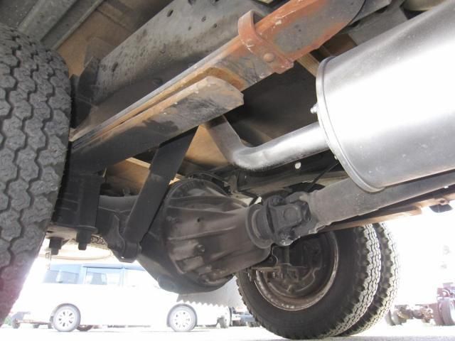 ISUZU ELF 2004 Image 31