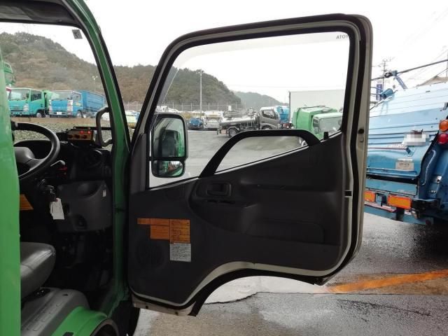 TOYOTA DYNA 2015 Image 31