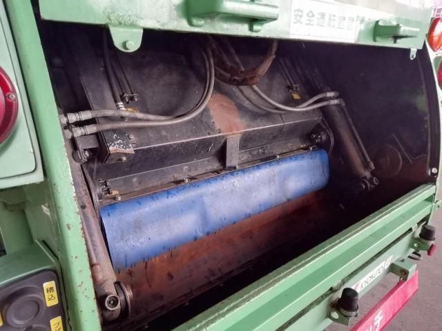 HINO DUTRO 2015 Image 31