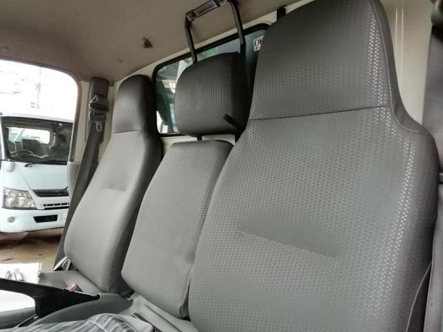 HINO DUTRO 2015 Image 31