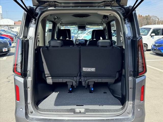 NISSAN SERENA  WG 2024 Image 31