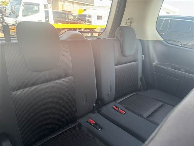 NISSAN SERENA  S-HYBRID 2017 Image 31