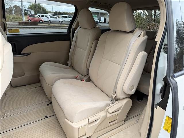 TOYOTA ESTIMA 2012 Image 31