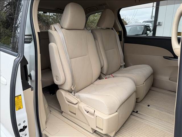 TOYOTA ESTIMA 2012 Image 31