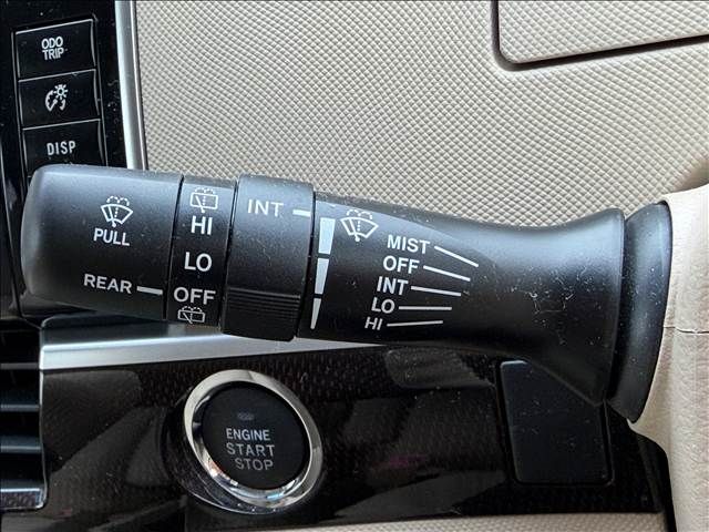 TOYOTA ESTIMA 2012 Image 31