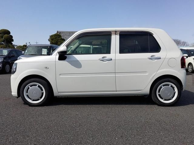 TOYOTA SIENTA 2013 Image 31