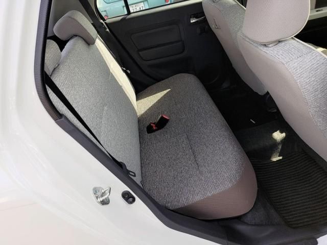 TOYOTA SIENTA 2013 Image 31