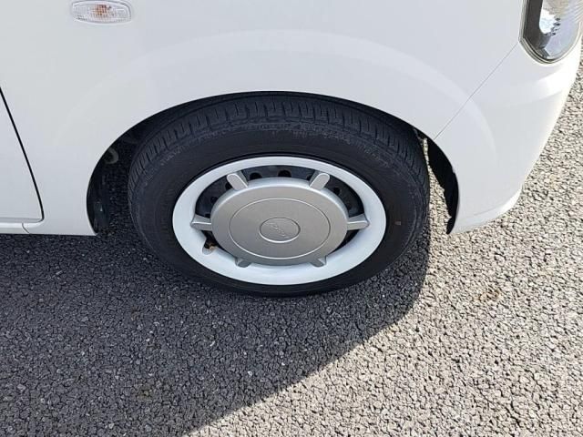 TOYOTA SIENTA 2013 Image 31