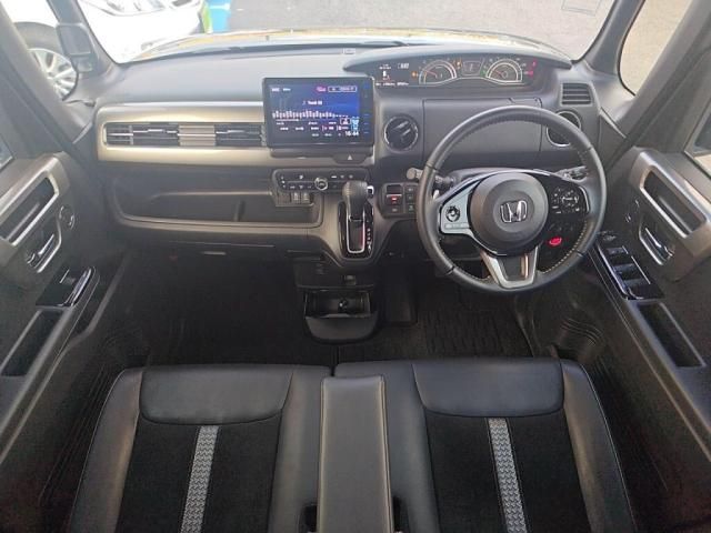 HONDA N BOX CUSTOM 2023 Image 31