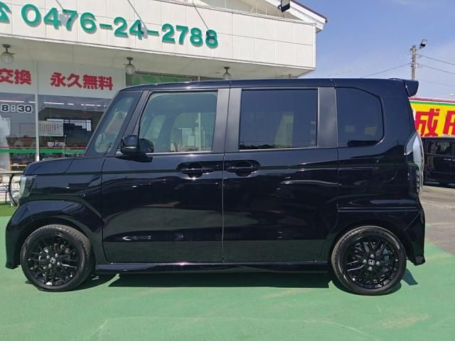 HONDA N BOX CUSTOM 2023 Image 31