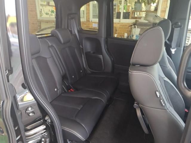 HONDA N BOX CUSTOM 2023 Image 31