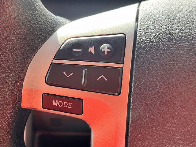 TOYOTA VOXY 2011 Image 31