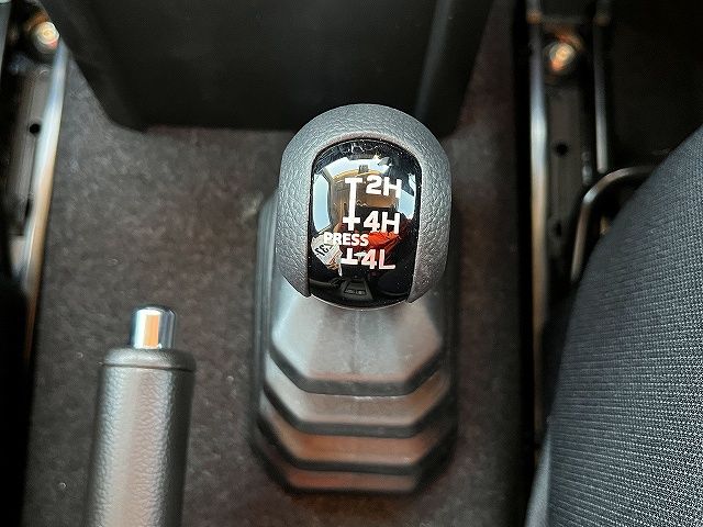 SUZUKI JIMNY 4WD 2025 Image 31