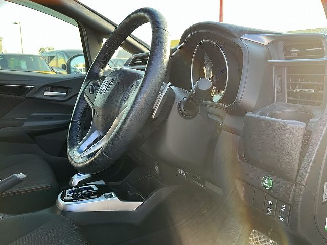 HONDA FIT HYBRID 2017 Image 31