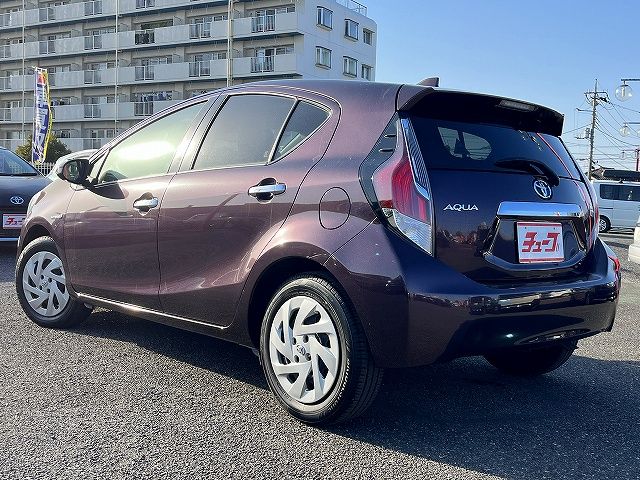 TOYOTA AQUA 2017 Image 31