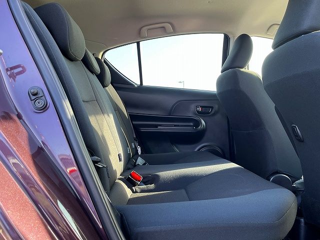 TOYOTA AQUA 2017 Image 31